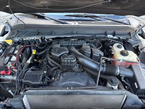 Used 2015 Ford F250 Lariat w/ Lariat Ultimate Package AWD/4WD image 26