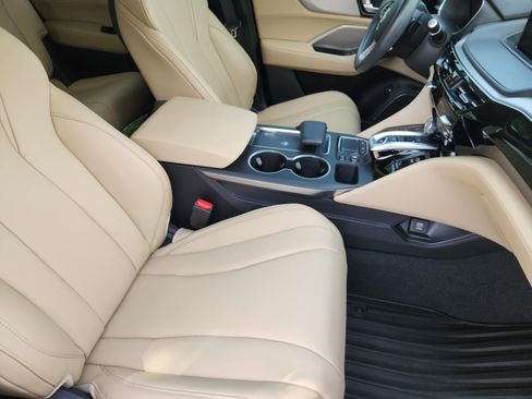Certified 2024 Acura MDX SH-AWD image 12