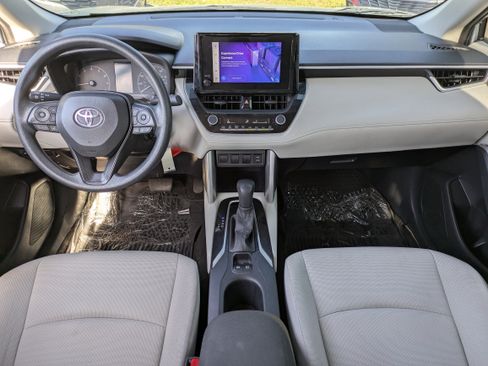 Used 2023 Toyota Corolla Cross L image 15