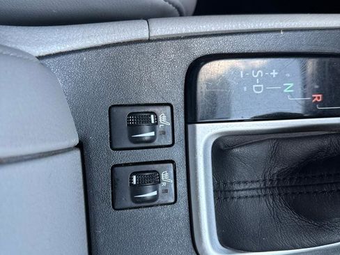 Used 2015 Toyota Highlander XLE FWD image 25