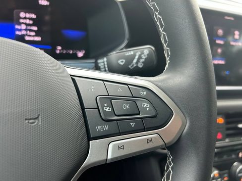 Certified 2024 Volkswagen Taos SE FWD image 22