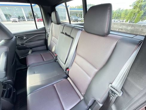 Certified 2021 Honda Ridgeline Black Edition image 17