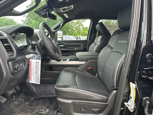 New 2026 RAM 5500 4x4 Crew Cab w/ Laramie Trim Package image 9