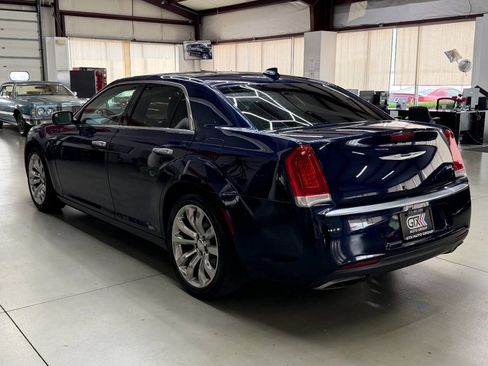 Used 2015 Chrysler 300 C Platinum w/ Harman/Kardon Audio Group RWD image 4