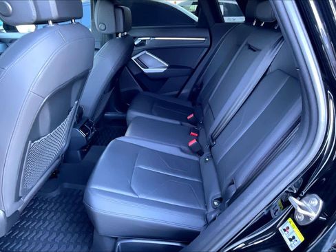 Used 2020 Audi Q3 2.0T Premium w/ Convenience Package image 19