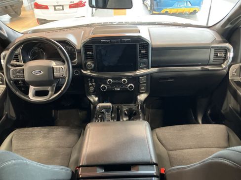 Certified 2022 Ford F150 XLT w/ Equipment Group 302A High image 27