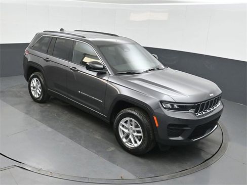 New 2025 Jeep Grand Cherokee Laredo X image 28