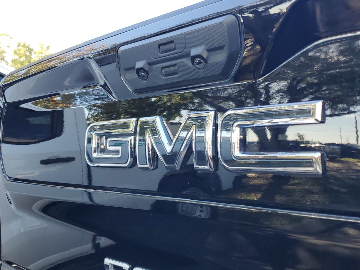 Used 2024 GMC Sierra 2500 Denali Ultimate AWD/4WD image 6