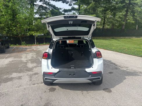 Used 2025 Buick Encore GX Preferred image 30