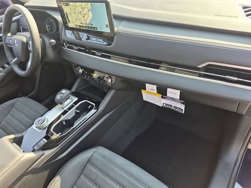 New 2026 Mitsubishi Outlander SE FWD image 37