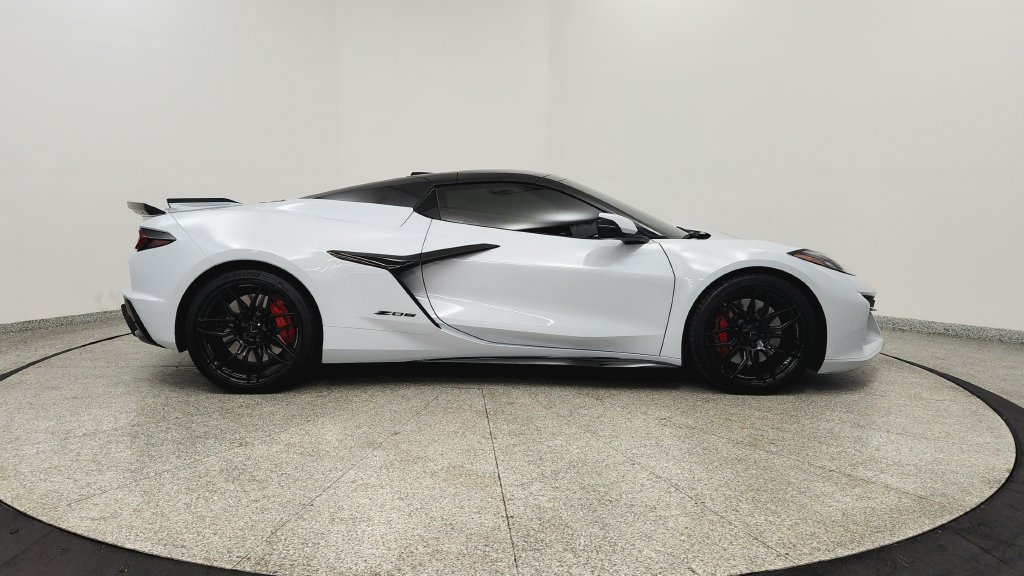 Used 2024 Chevrolet Corvette Z06 w/ Battery Protection Package RWD image 6