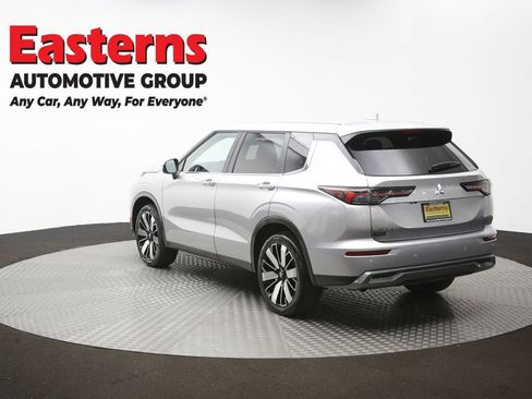 Used 2025 Mitsubishi Outlander SE AWD/4WD image 66