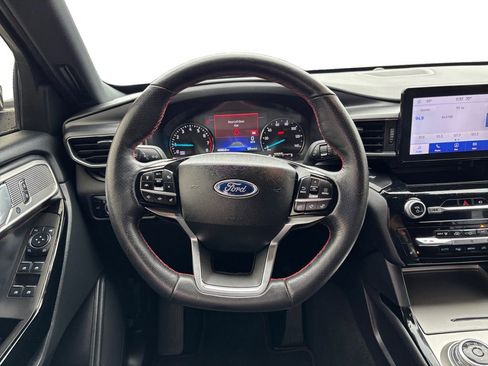 Used 2023 Ford Explorer ST-Line w/ Class IV Trailer Tow Package image 18