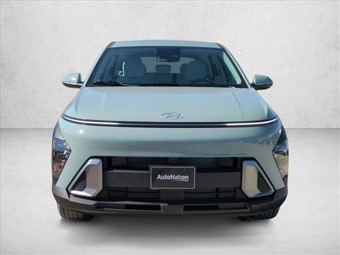 New 2026 Hyundai Kona SE image 2