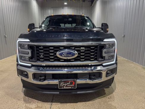 Used 2023 Ford F450 Lariat w/ Lariat Ultimate Package AWD/4WD image 9