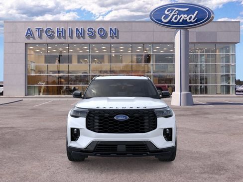 New 2026 Ford Explorer ST-Line w/ ST-Line Street Pack AWD/4WD image 6