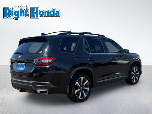 Certified 2024 Honda Pilot Elite image 8