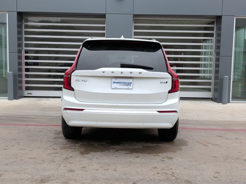 Used 2025 Volvo XC90 B6 Plus image 8