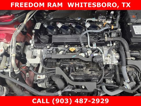 Used 2025 Toyota Corolla LE image 20