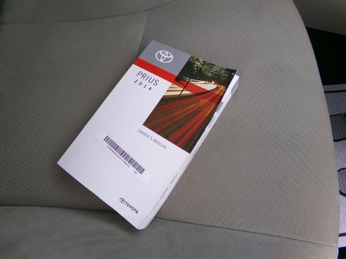 Used 2014 Toyota Prius Three image 24