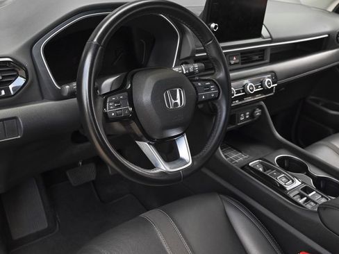 Used 2025 Honda Pilot EX-L image 12