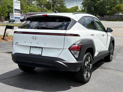 Certified 2024 Hyundai Kona SEL AWD/4WD image 5