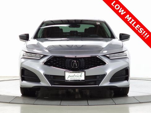 Used 2022 Acura TLX w/ Technology Package image 2
