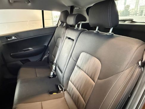 Used 2021 Kia Sportage LX image 16