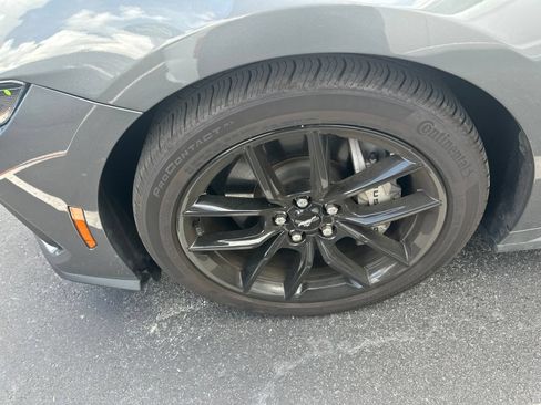Used 2025 Ford Mustang GT RWD image 7