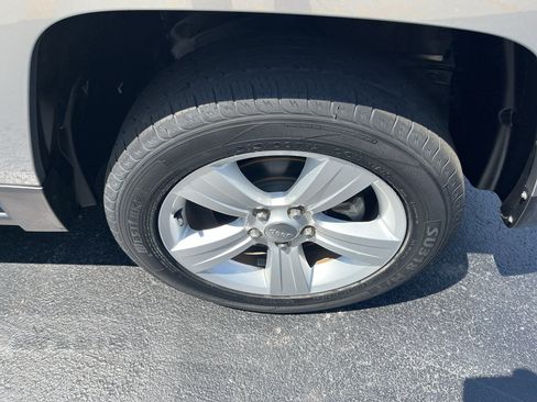 Used 2016 Jeep Patriot Latitude FWD image 42