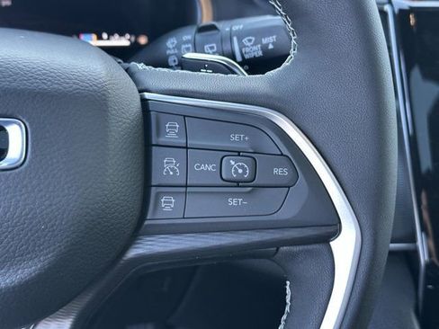 New 2025 Jeep Grand Cherokee L Altitude image 23