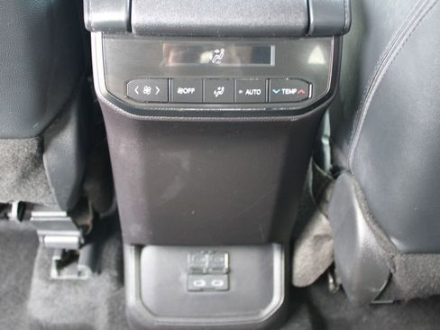 Used 2025 Toyota Highlander XSE image 22