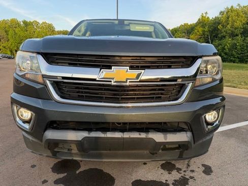 Used 2017 Chevrolet Colorado LT w/ LT Convenience Package RWD image 3