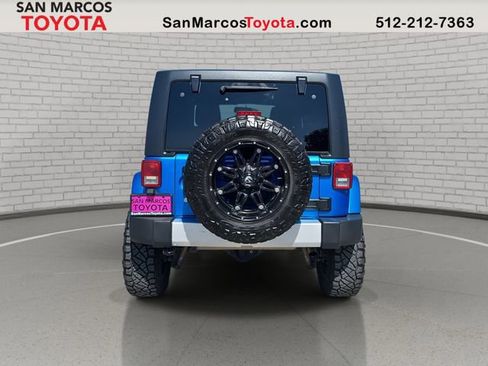 Used 2015 Jeep Wrangler Unlimited Sahara image 6