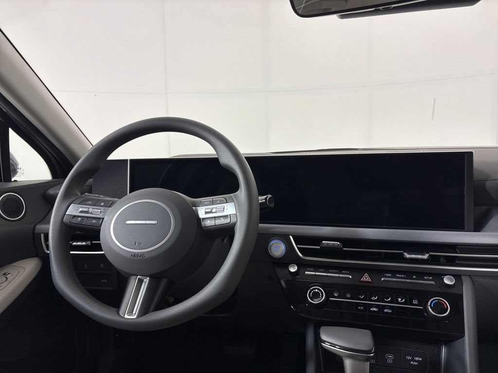 New 2026 Hyundai Sonata SE FWD image 19