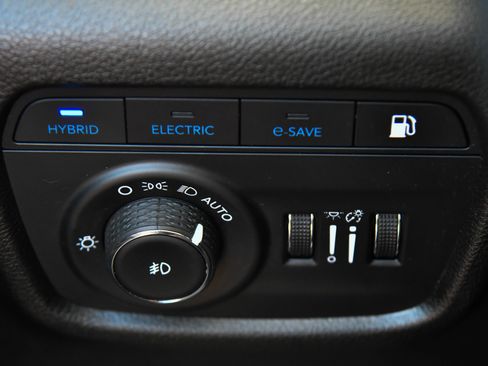 Used 2022 Jeep Grand Cherokee Limited 4xe w/ MOPAR Finishing Package AWD/4WD image 38