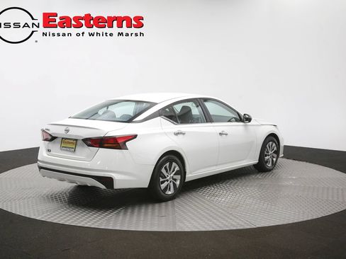 Used 2024 Nissan Altima 2.5 S FWD image 39