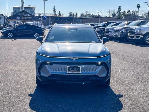 New 2026 Chevrolet Equinox EV LT image 6