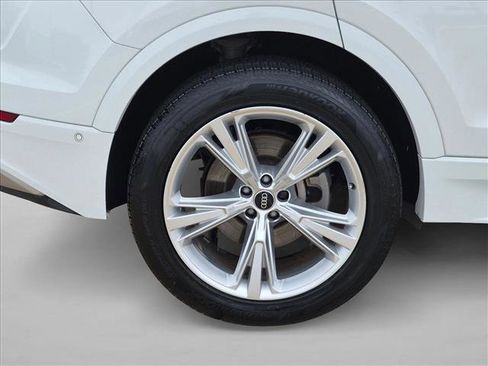 Used 2022 Audi Q8 Premium Plus AWD/4WD image 20