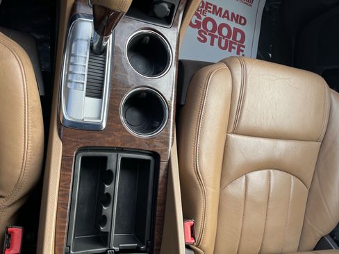 Used 2013 Buick Enclave Premium w/ LPO, Cargo Convenience Pkg image 23