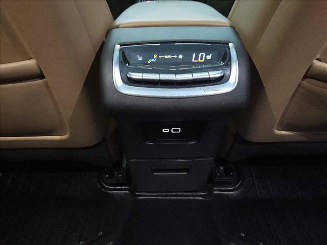 Used 2022 Cadillac XT6 Sport w/ Platinum Package AWD/4WD image 17