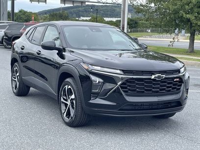 New 2025 Chevrolet Trax RS w/ Sunroof Package