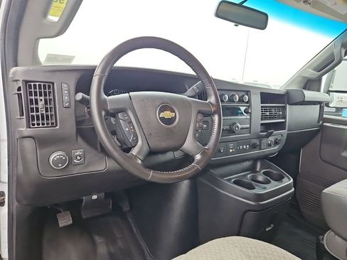 Used 2022 Chevrolet Express 3500 w/ Power Convenience Package image 10