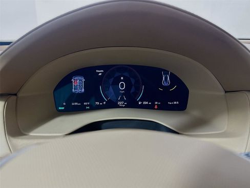 New 2025 Karma Revero Luxury image 5