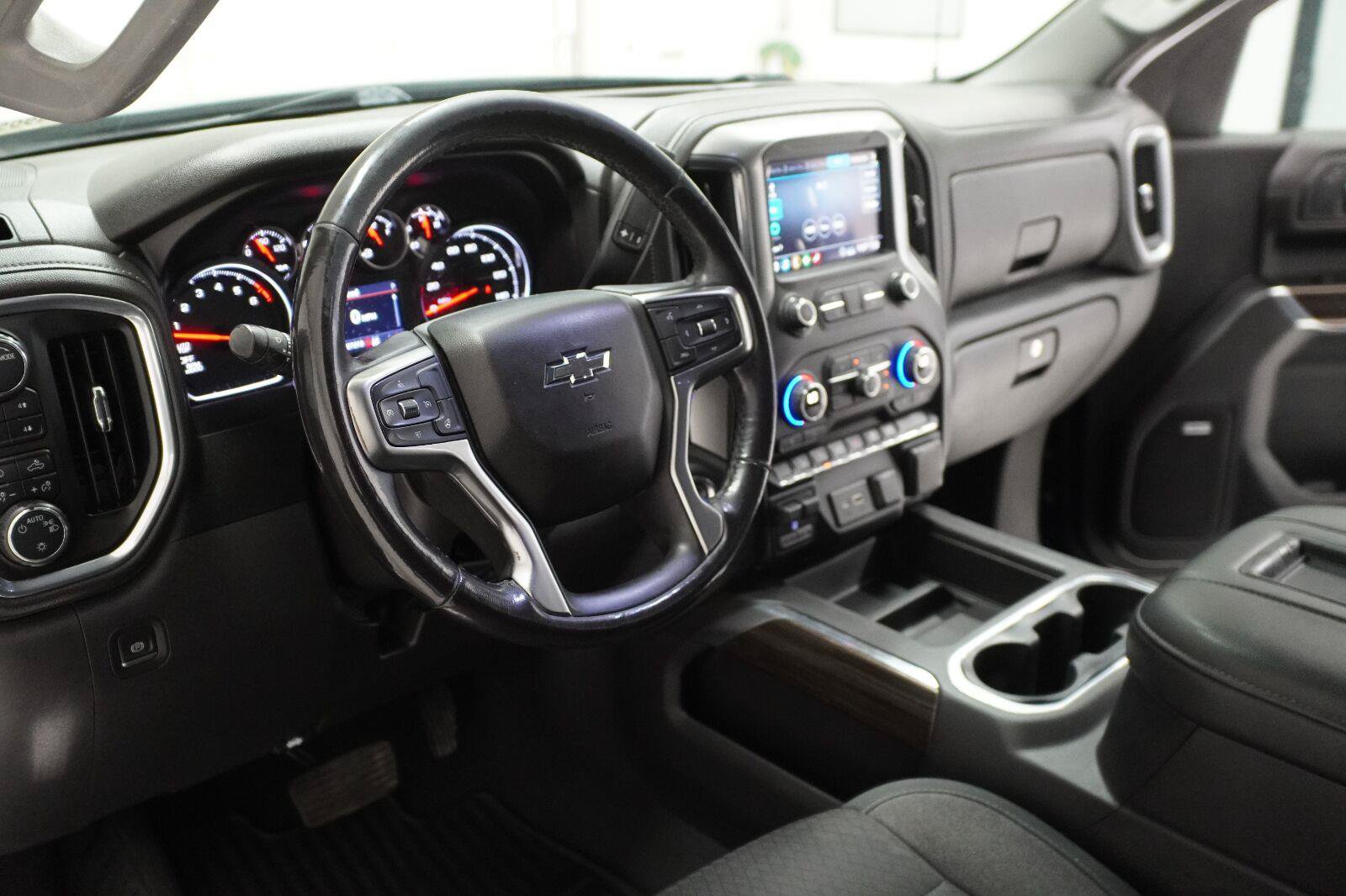 Used 2020 Chevrolet Silverado 1500 RST w/ Texas Edition AWD/4WD image 8