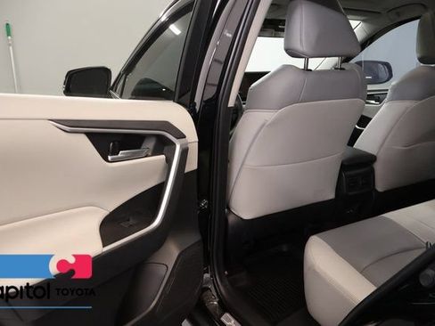 Certified 2025 Toyota RAV4 XLE Premium AWD/4WD image 30