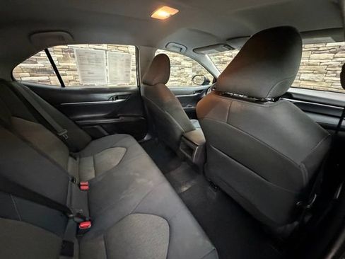Used 2022 Toyota Camry LE w/ Convenience Package FWD image 31