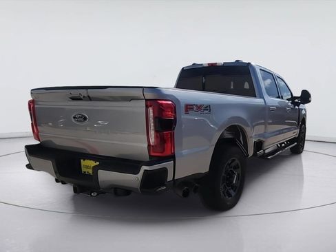 Used 2023 Ford F250 Lariat w/ Lariat Ultimate Package AWD/4WD image 8