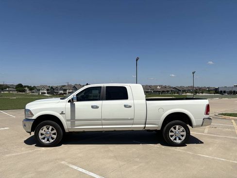 Used 2017 RAM 2500 Longhorn w/ Convenience Group AWD/4WD image 2