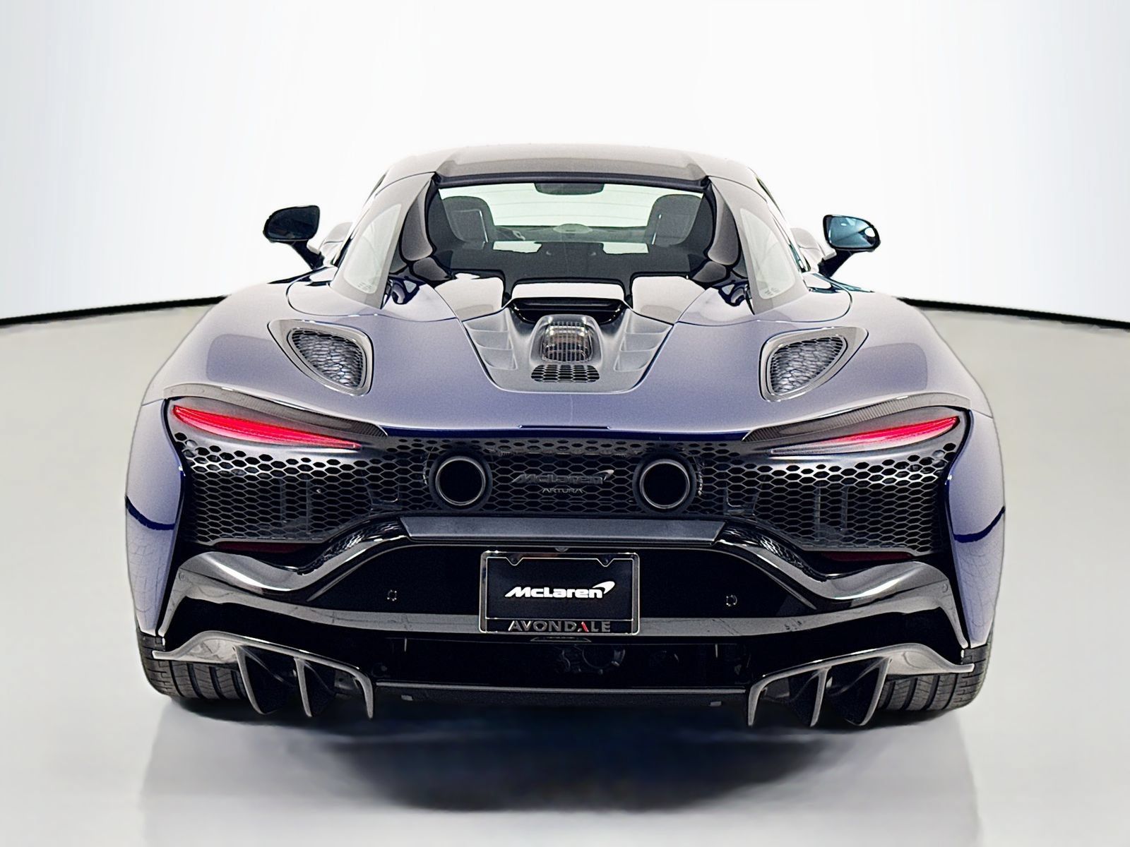 Used 2025 McLaren Artura Spider RWD image 6